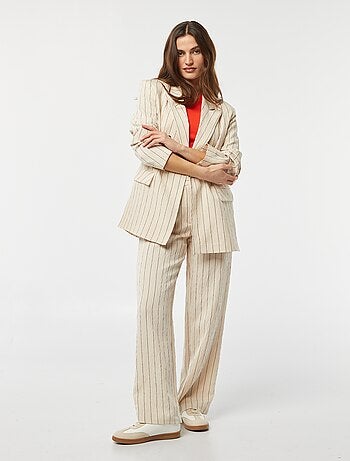 Pantalón de rayas con pinzas