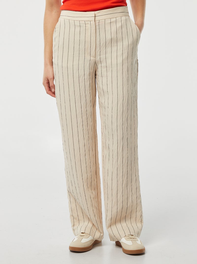 Pantalón de rayas con pinzas Beige - Kiabi