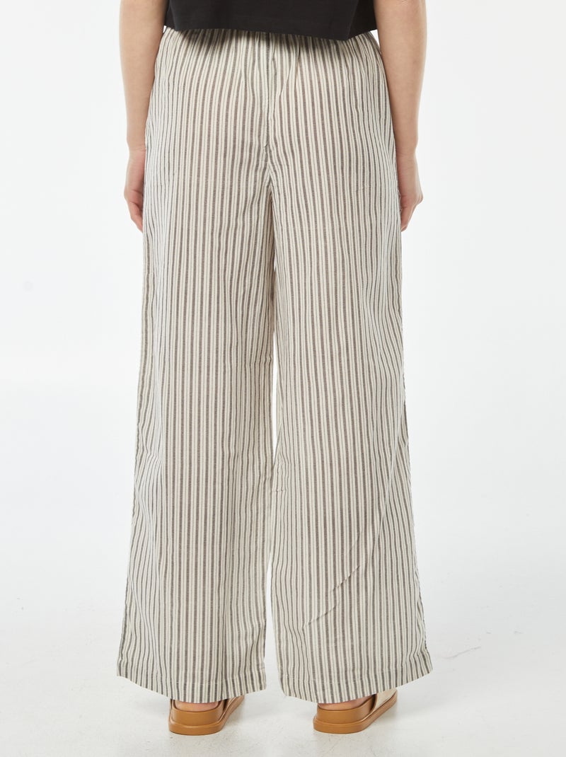 Pantalón de rayas finas con flecos Gris - Kiabi