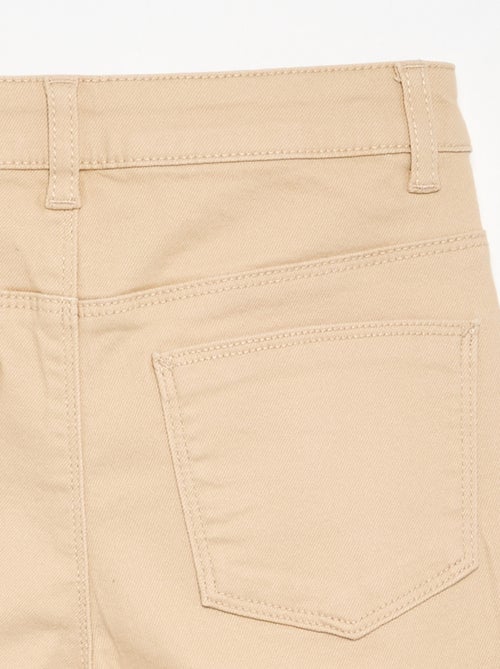 Pantalón de sarga - corte cómodo - Kiabi Pantalón de sarga - corte cómodo - Kiabi
