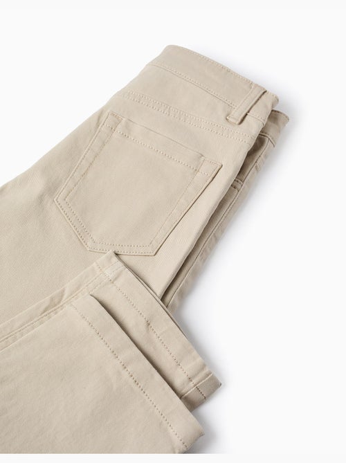 Pantalón de sarga ajustado - Kiabi