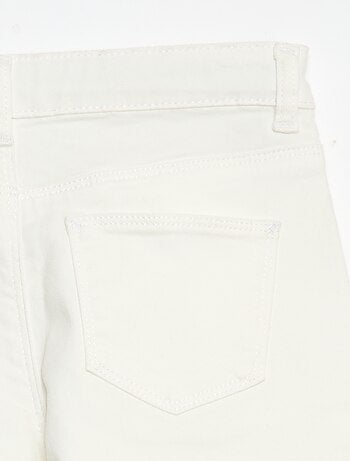 Pantalón de sarga con automáticos - Corte + cómodo