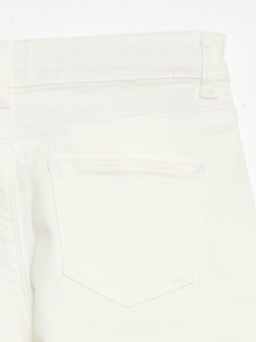 Pantalón de sarga con automáticos - Corte + cómodo - Kiabi