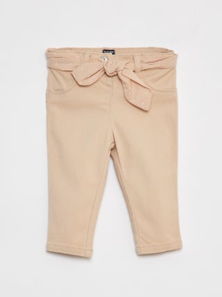 Pantalón de sarga con cinturón de gasa de algodón