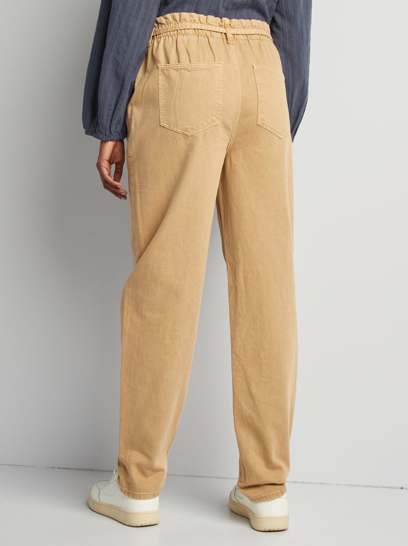 Pantalón de sarga con cinturón fino anudable beige - Kiabi