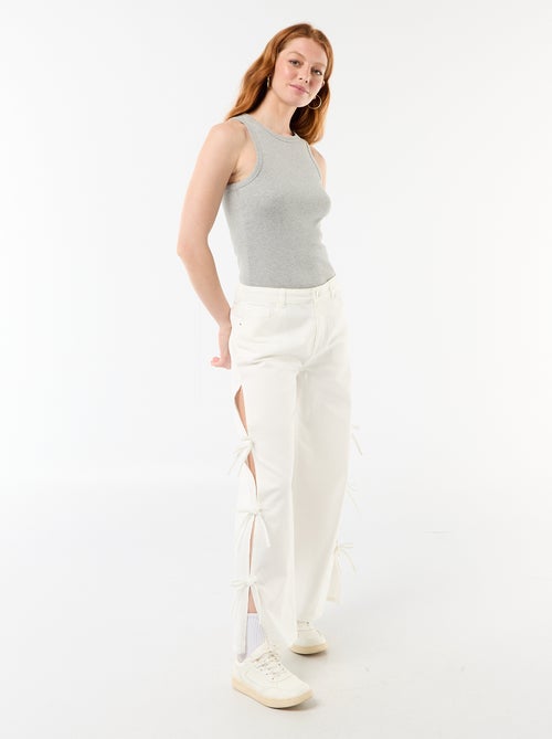 Pantalón de sarga con nudos en los laterales - Kiabi