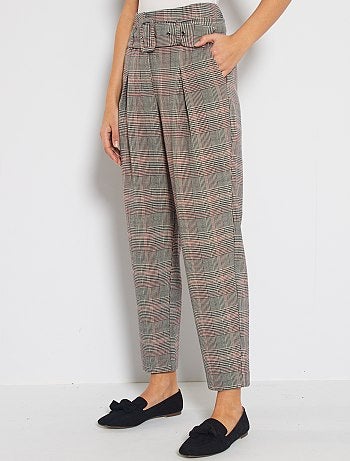 Pantalón de talle alto con cinturón - Kiabi