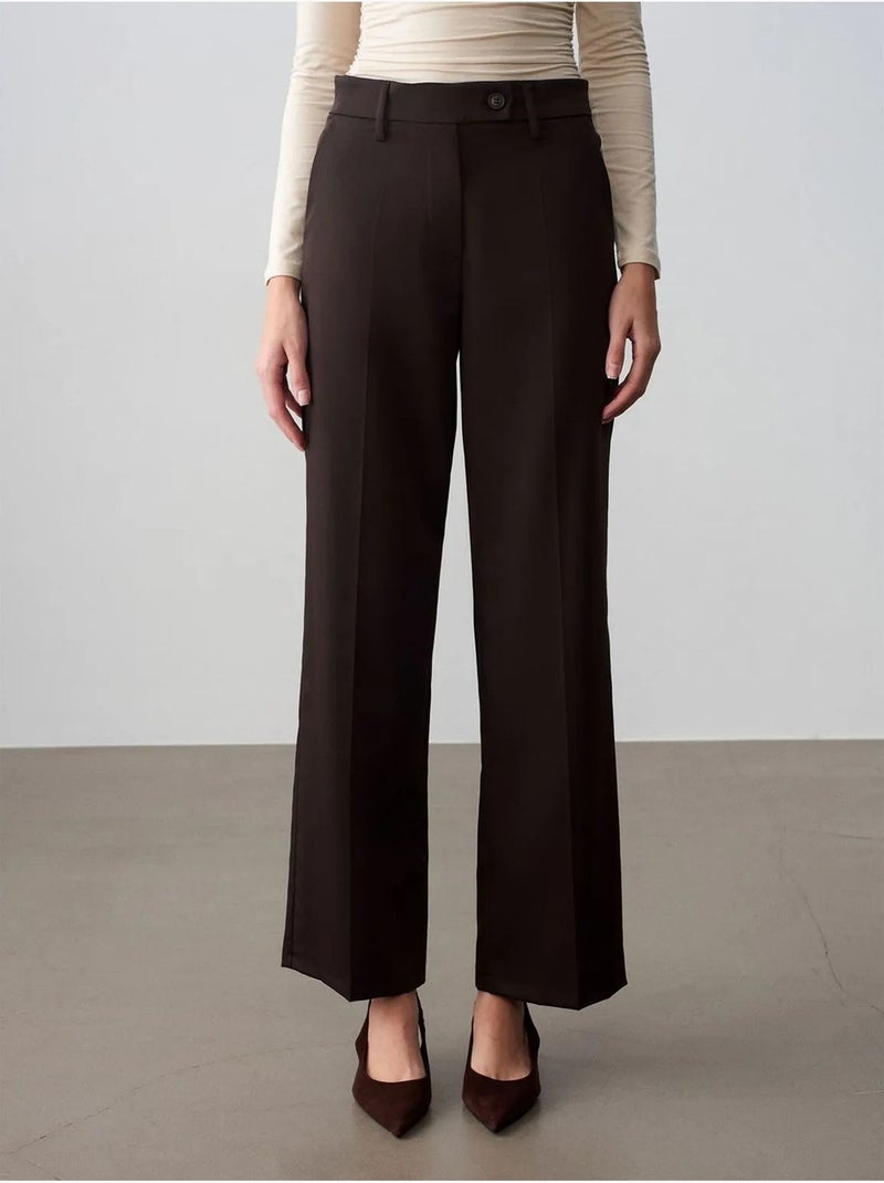 Pantalón de tejido de pernera ancha y tiro medio dilvin Marrón oscuro - Kiabi
