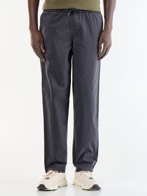 Pantalón de tejido efecto piel de melocotón - Kiabi Pantalón de tejido efecto piel de melocotón - Kiabi