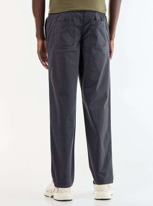 Pantalón de tejido efecto piel de melocotón - Kiabi Pantalón de tejido efecto piel de melocotón - Kiabi
