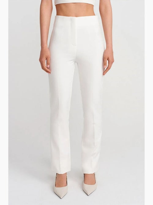 Pantalón de tiro alto acampanado con pinzas dilvin - Kiabi
