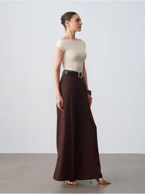 Pantalón de tiro alto con pinzas y pernera ancha dilvin - Kiabi Pantalón de tiro alto con pinzas y pernera ancha dilvin - Kiabi