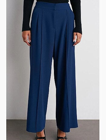 Pantalón de tiro alto, pernera ancha y con pinzas dilvin