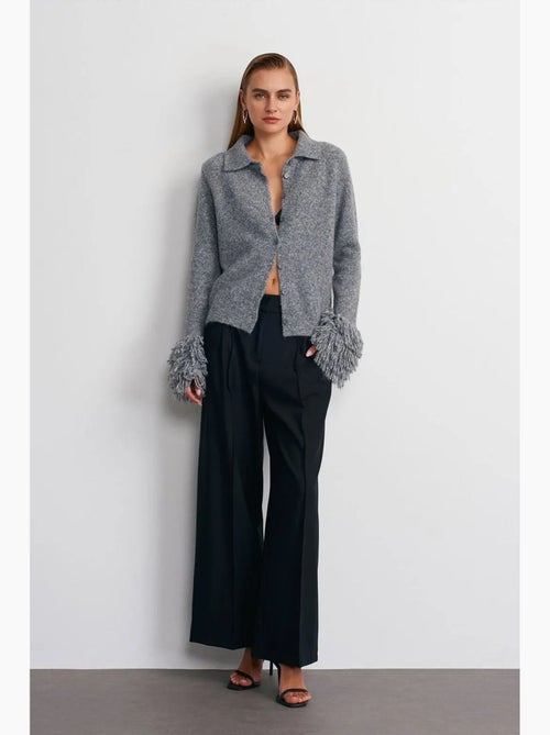 Pantalón de tiro alto, pernera ancha y con pinzas dilvin - Kiabi Pantalón de tiro alto, pernera ancha y con pinzas dilvin - Kiabi