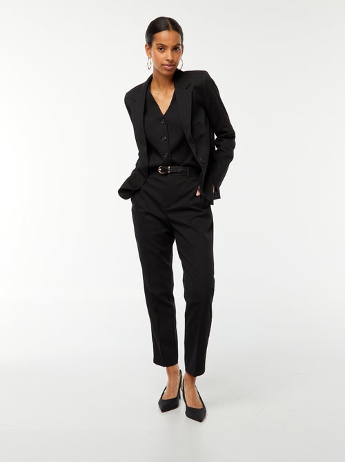 Pantalón de traje liso con 2 bolsillos - Kiabi Pantalón de traje liso con 2 bolsillos - Kiabi