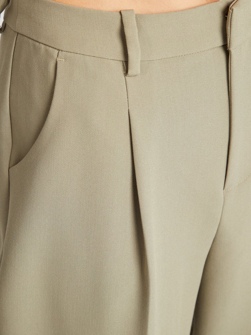 Pantalón de traje tobillero VERDE - Kiabi