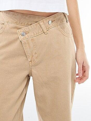 Pantalón de twill con abertura asimétrica