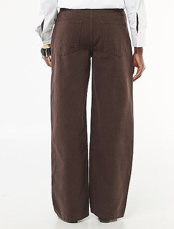 Pantalón de twill con abertura asimétrica