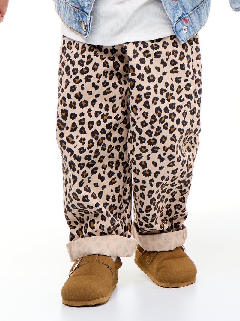 Pantalón de twill con estampado de leopardo Beige - Kiabi