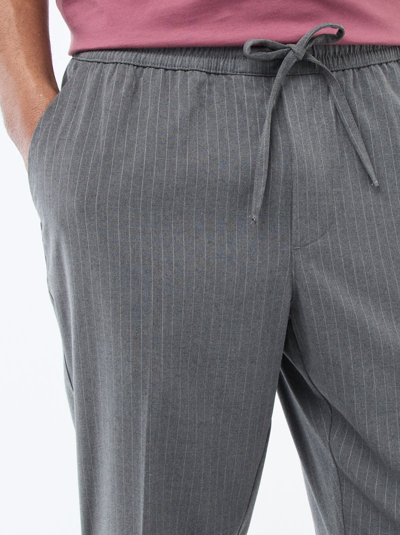 Pantalón de vestir de rayas finas Negro - Kiabi