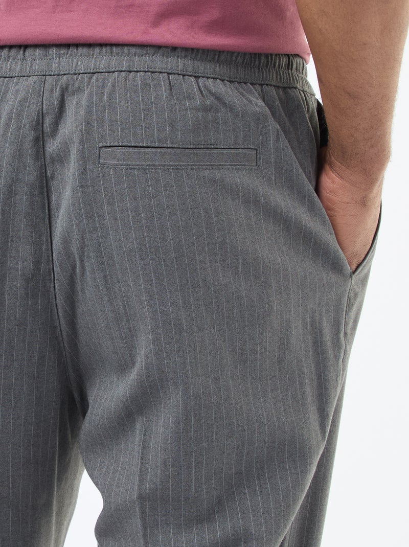 Pantalón de vestir de rayas finas Negro - Kiabi