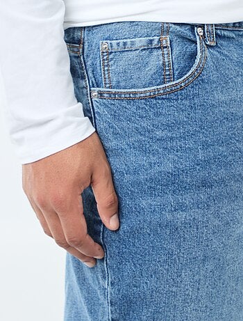 Pantalón denim corte relaxed 5 bolsillos