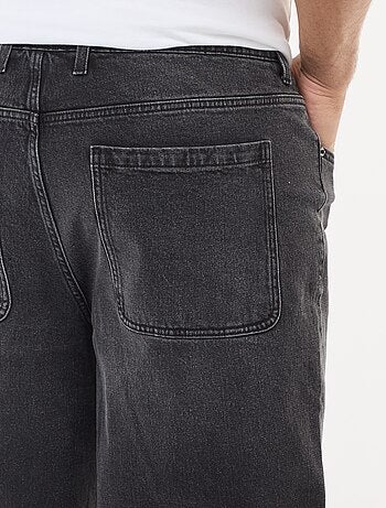 Pantalón denim corte relaxed fit