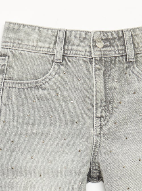 Pantalón denim mom fit con strass - Kiabi