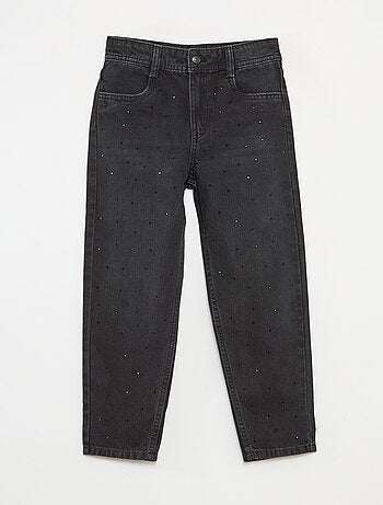 Pantalón denim mom fit con strass