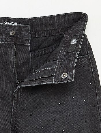 Pantalón denim mom fit con strass