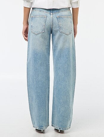 Pantalón denim recto con strass