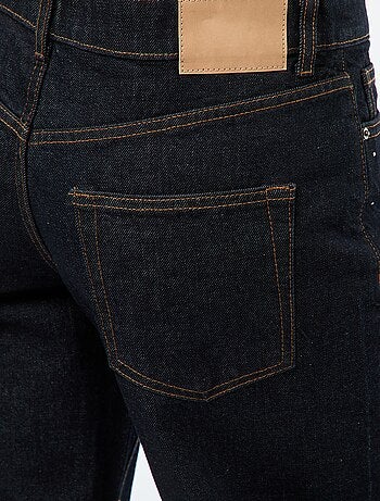 Pantalón denim recto con strass