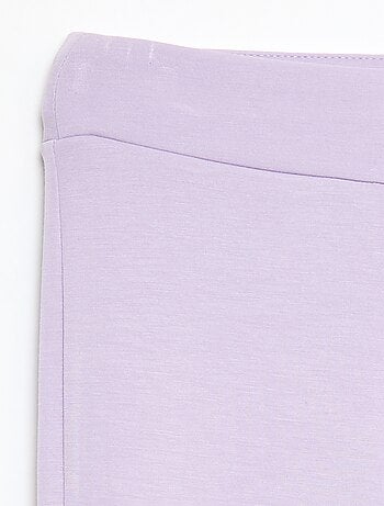 Pantalón deportivo corte flare