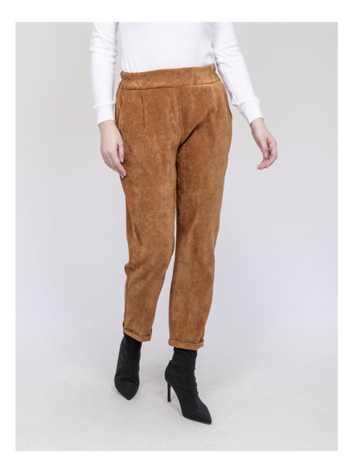 Pantalón efecto terciopelo EBILA - Kiabi