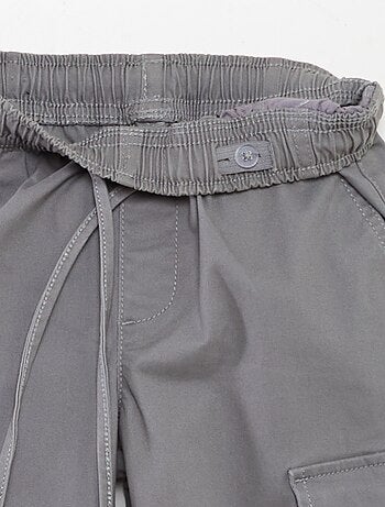Pantalón elástico multibolsillos