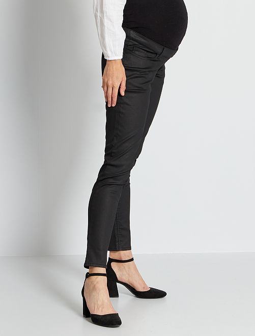 Pantalón Encerado Brillo. mujer. comprar. tienda online suave de azahar.