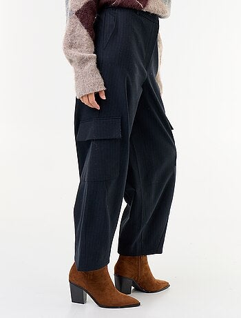 Pantalón estilo barrel