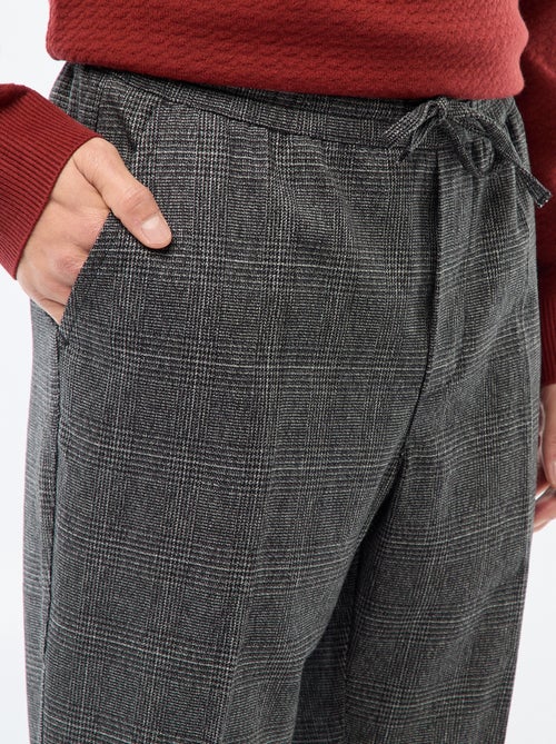 Pantalón estilo 'jogger' de cuadros - Kiabi