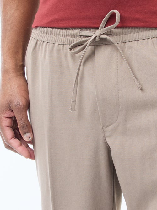 Pantalón estilo 'jogger' liso - Kiabi