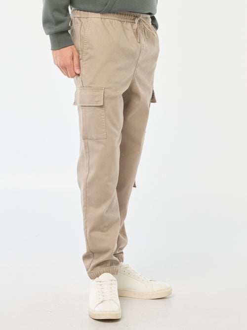 Pantalón estilo 'jogger' multibolsillos - Kiabi