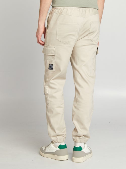 Pantalón estilo 'jogger' multibolsillos - Kiabi