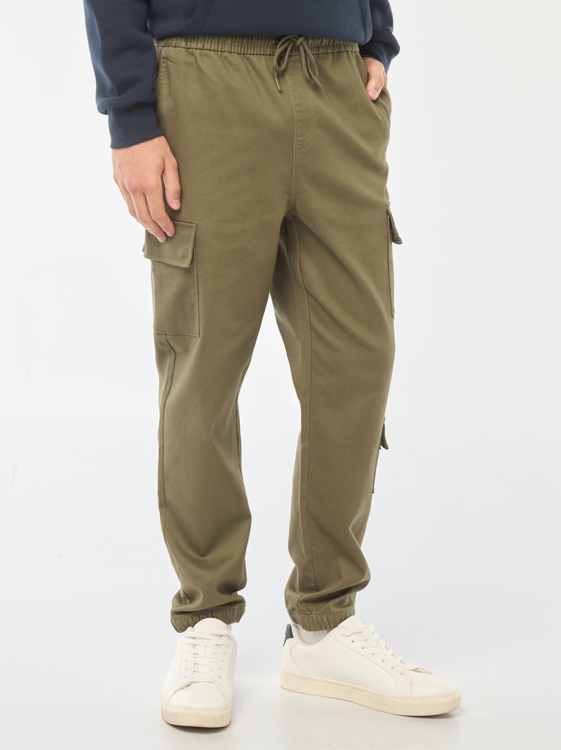 Pantalón estilo 'jogger' multibolsillos Kaki - Kiabi