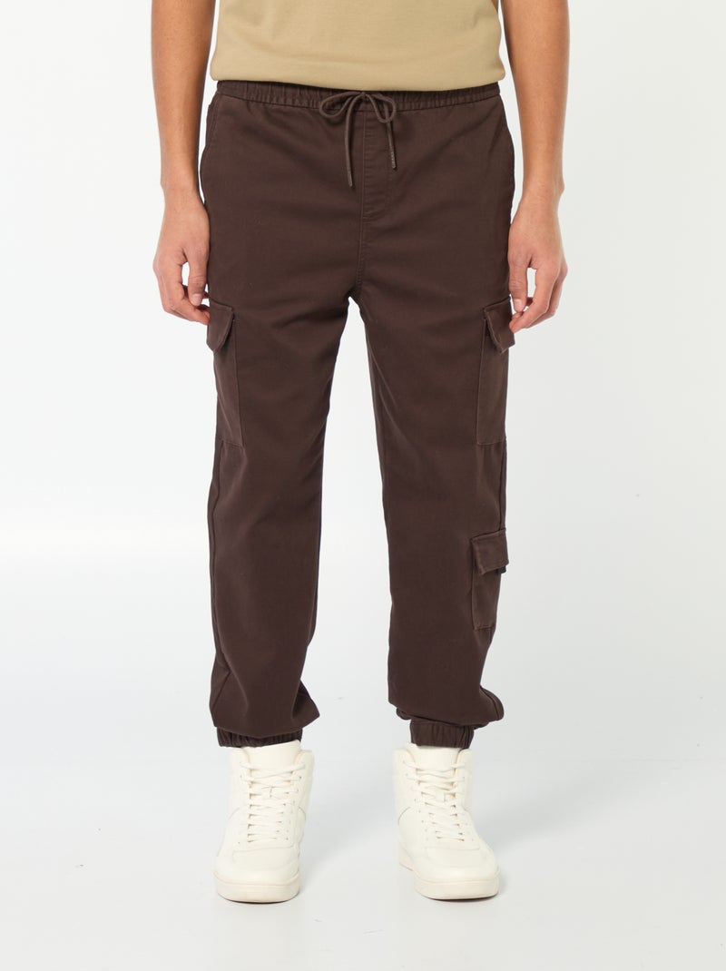 Pantalón estilo 'jogger' multibolsillos Marron - Kiabi