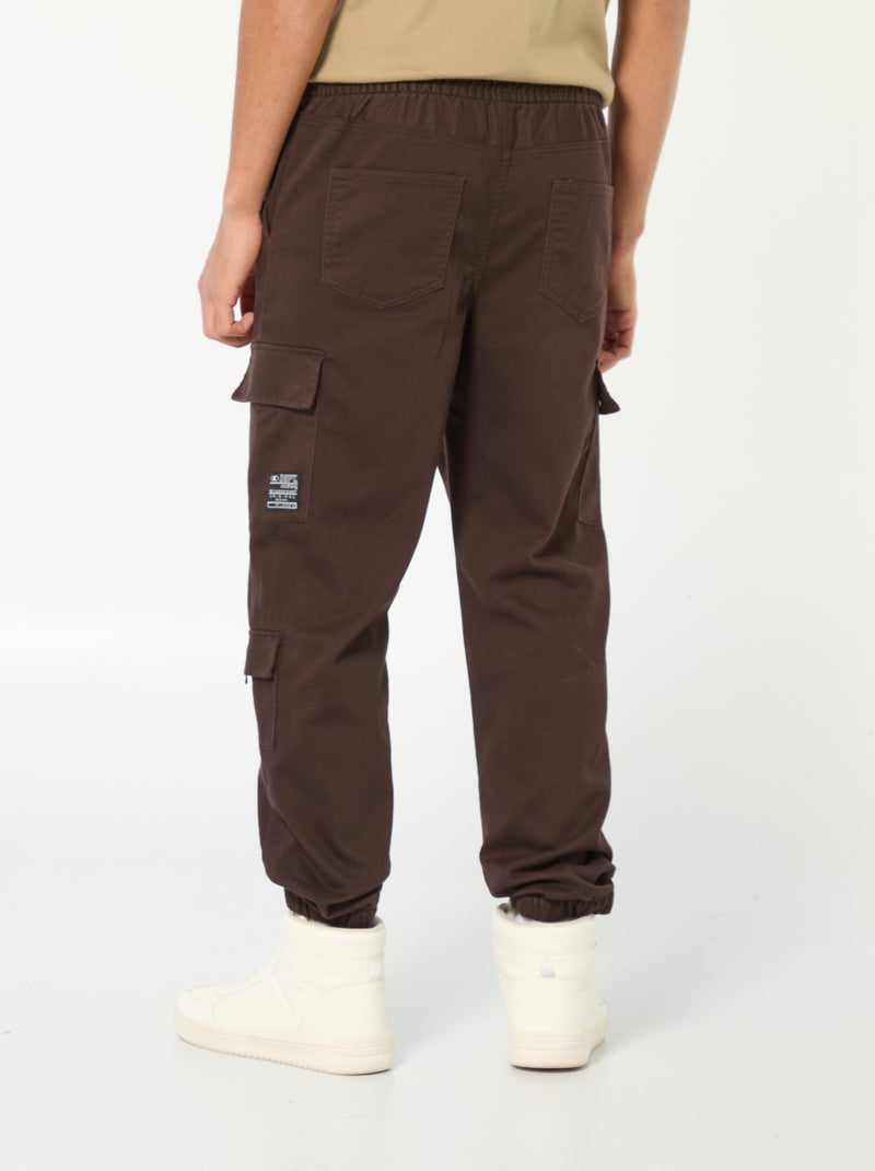 Pantalón estilo 'jogger' multibolsillos Marron - Kiabi