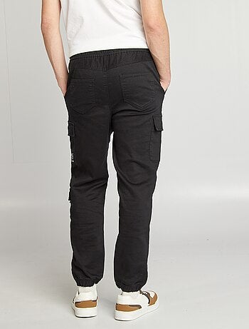 Pantalón estilo 'jogger' multibolsillos