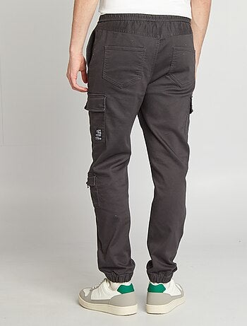 Pantalón estilo 'jogger' multibolsillos