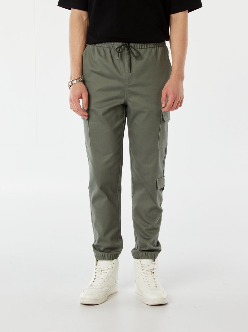 Pantalón estilo 'jogger' multibolsillos Verde - Kiabi
