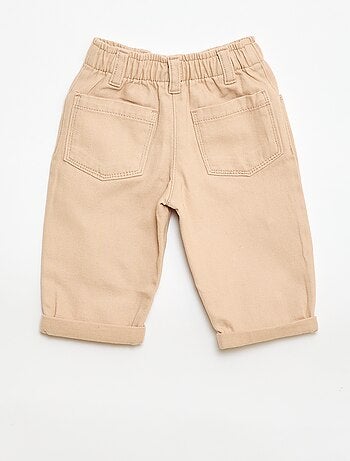 Pantalón estilo paperbag con bordado de 'flores'