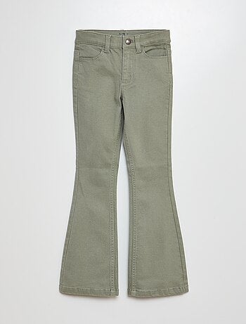 Pantalón flare - Corte más ajustado