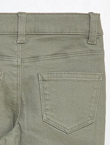 Pantalón flare - Corte más ajustado